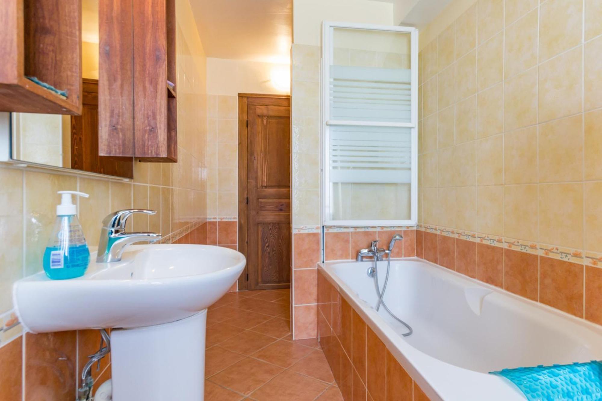 Maison Chaleureuse A Eringes Avec Jardin Et Parking Inclus 外观 照片