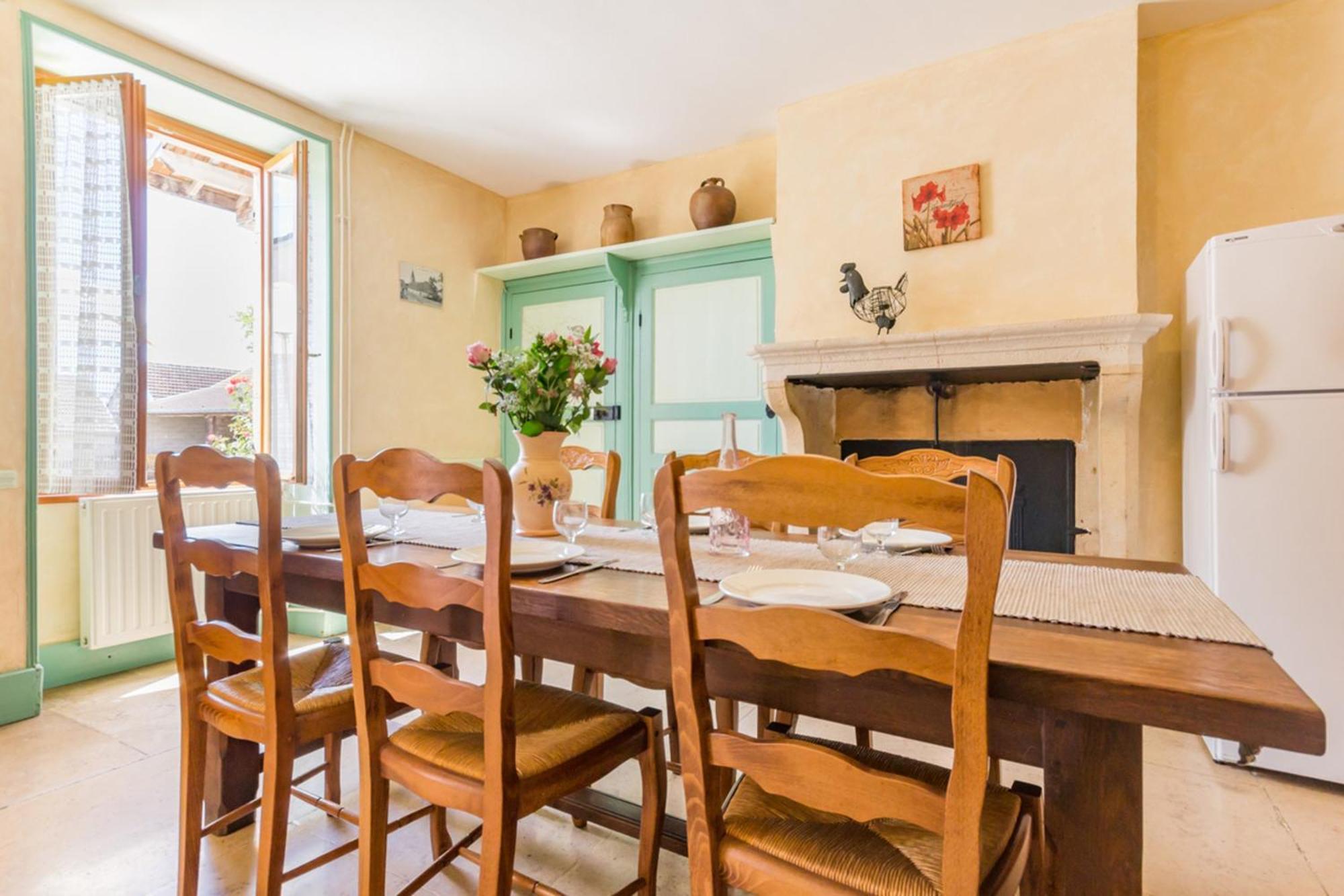 Maison Chaleureuse A Eringes Avec Jardin Et Parking Inclus 外观 照片
